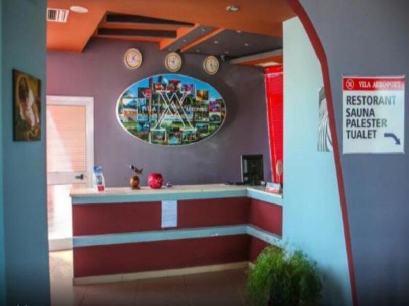 Hotel Vila Aeroport Rinas Buitenkant foto