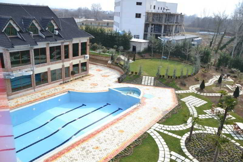 Hotel Vila Aeroport Rinas Buitenkant foto